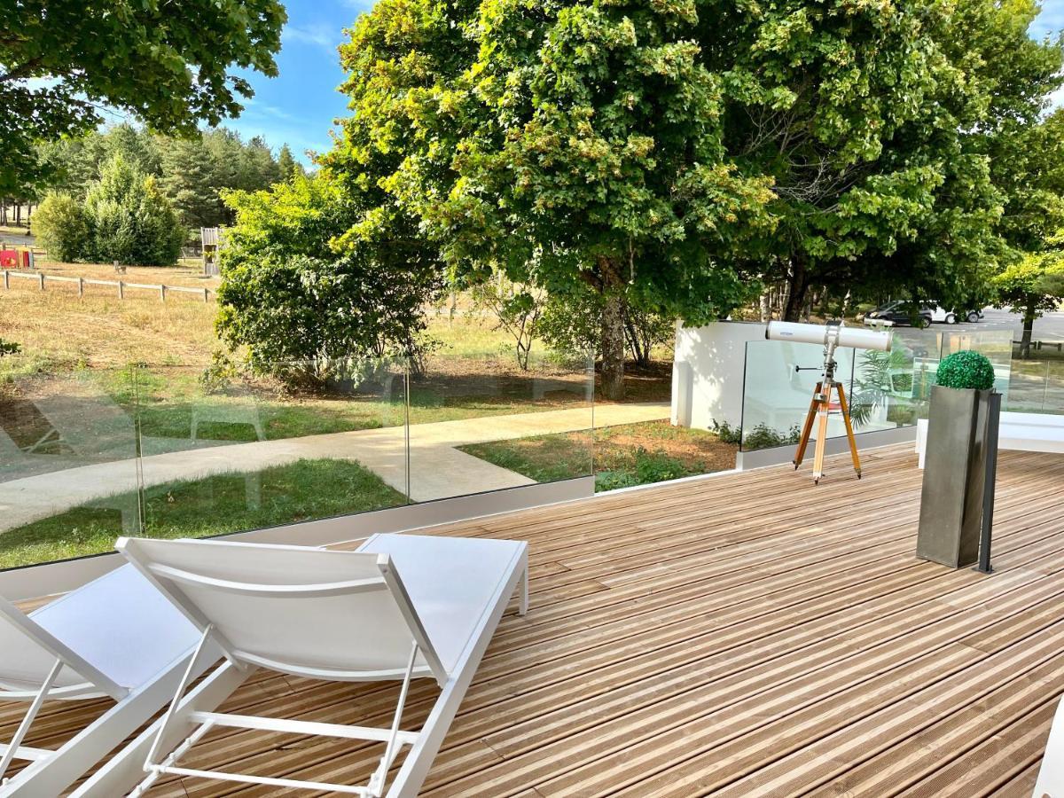 Domaine De Mende Brenoux Suites & Spa Exterior photo